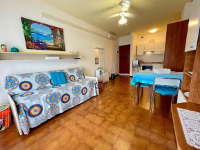 Amazing flat just 350m from the sea